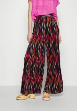 MAX & Co. Verkoopwinkel 32 MAX & Co. Turchino - Broek - Schwarz